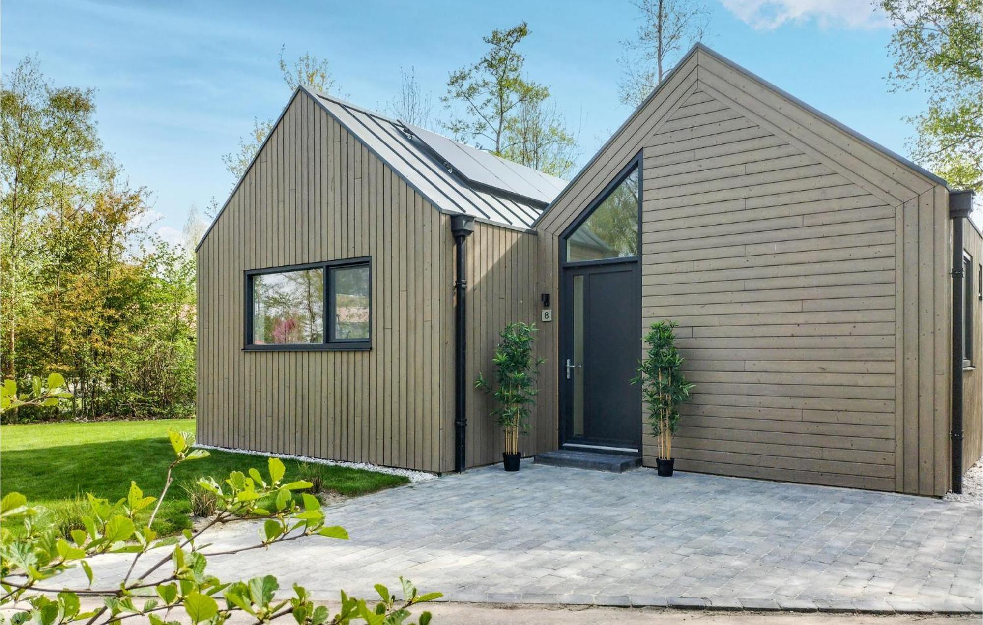 Cozy Home In Oosterwolde With Sauna Exterior photo